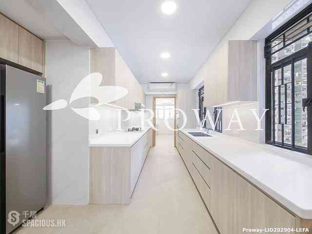 Pok Fu Lam - Baguio Villa Block 46 10