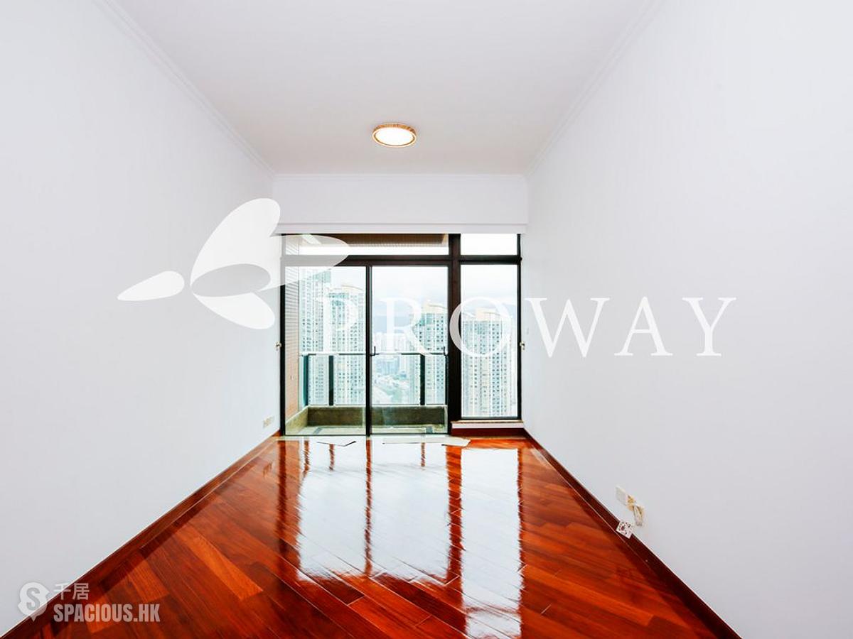 West Kowloon - The Arch 01