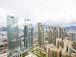 West Kowloon - The Arch 02