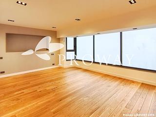 The Peak - Altadena House 06