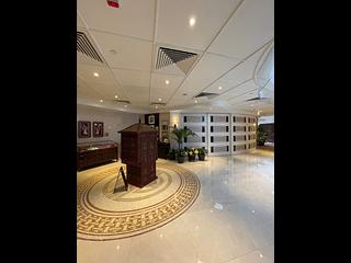 Wan Chai - The Avenue Phase 2 Block 2 08