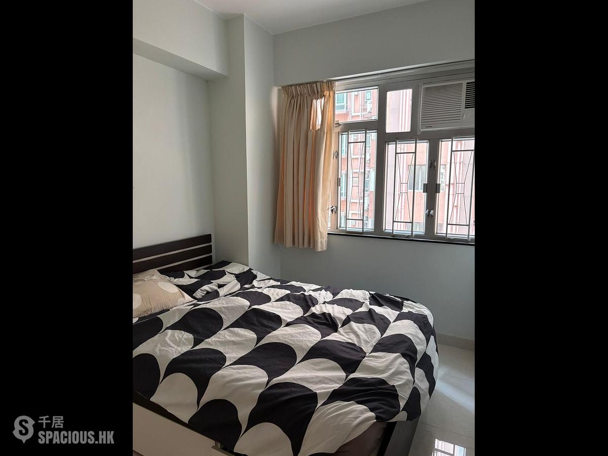 Sai Ying Pun - 17, Bonham Road 01