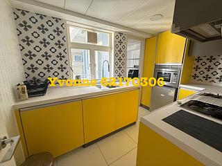 Soho - Centrestage 18