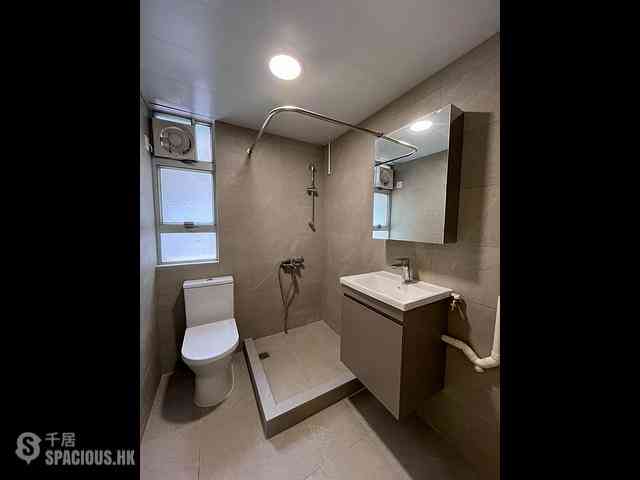 Sheung Wan - 15-19A, Upper Lascar Row 06