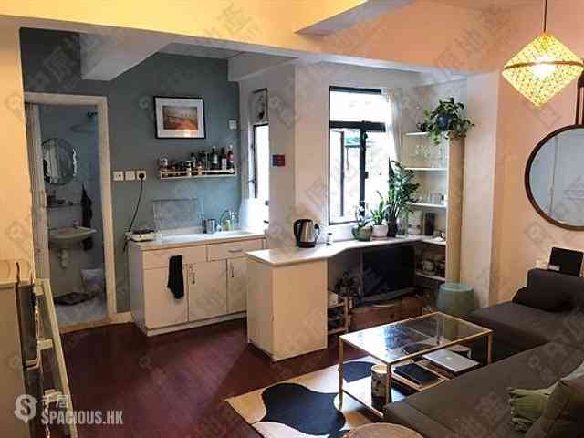 Sheung Wan - 256-258, Hollywood Road 01
