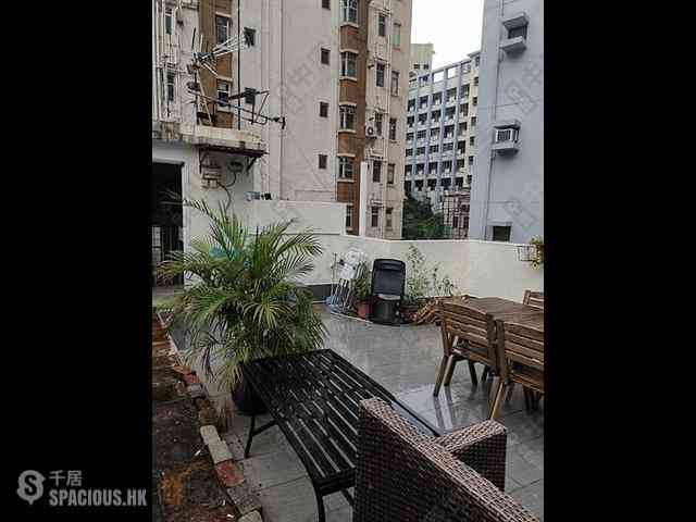 Sheung Wan - 256-258, Hollywood Road 06