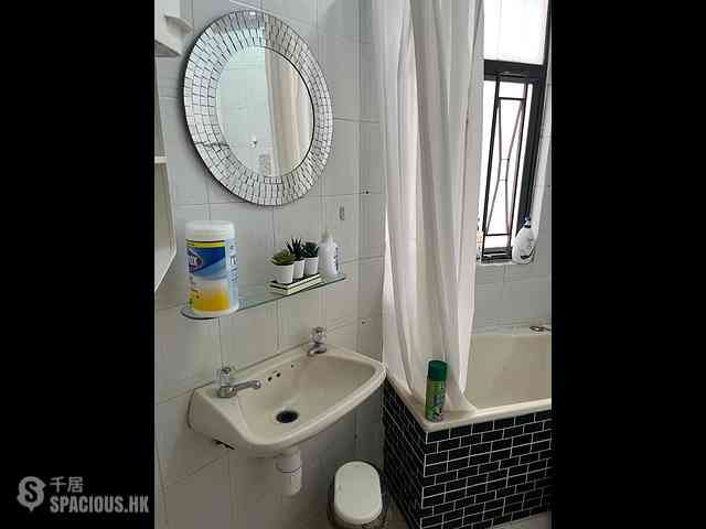 Sheung Wan - 256-258, Hollywood Road 07