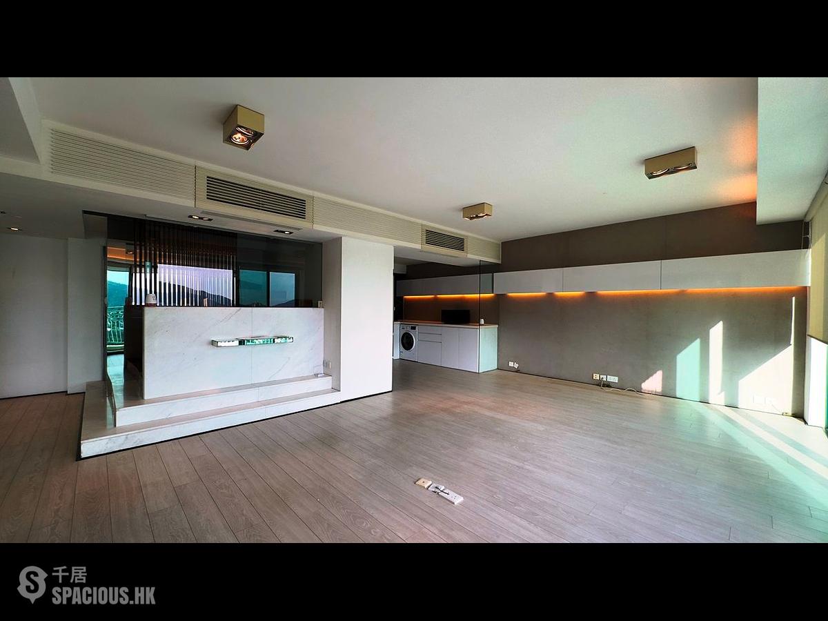 Discovery Bay - Discovery Bay Phase 13 Chianti 01