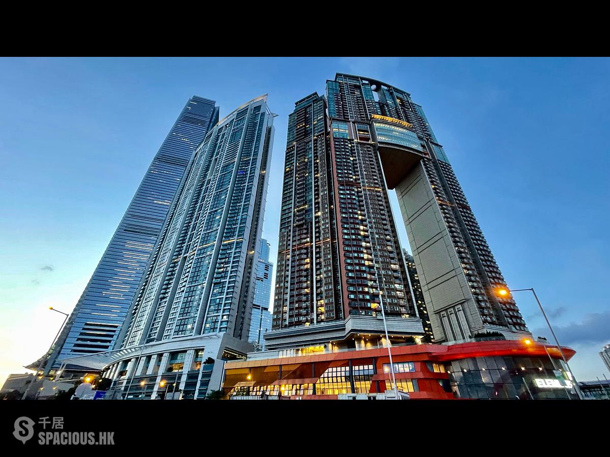 West Kowloon - The Arch 01