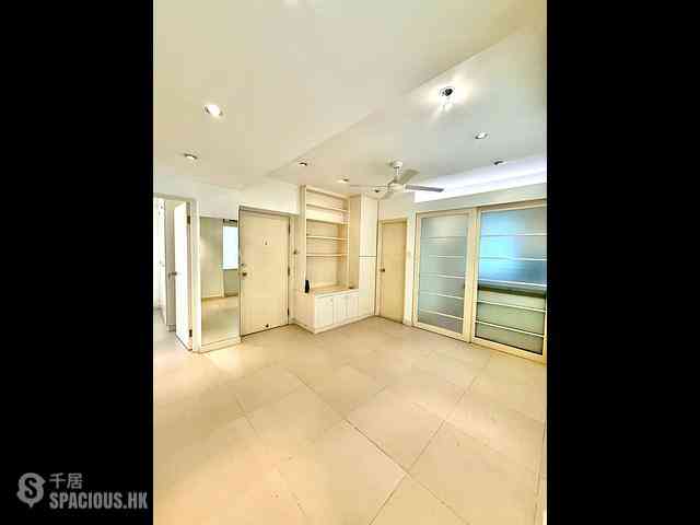 Wan Chai - Tung Shing (Sing) Building 04