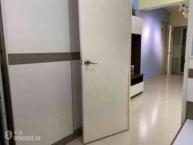 Kennedy Town - Hoi Tao Building Block A 05