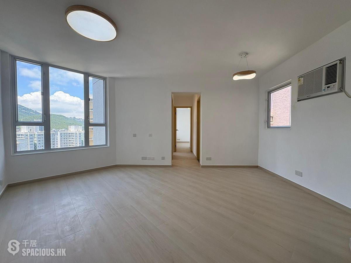 Ap Lei Chau - South Horizons Phase 3 01