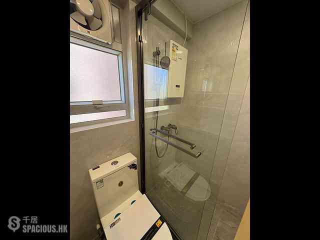 Ap Lei Chau - South Horizons Phase 3 09