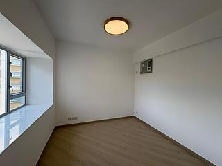 Ap Lei Chau - South Horizons Phase 3 10