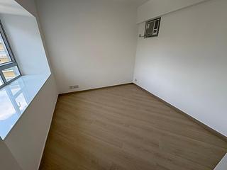 Ap Lei Chau - South Horizons Phase 3 14