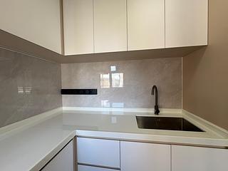 Ap Lei Chau - South Horizons Phase 3 16