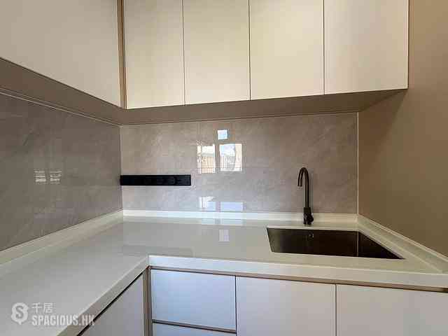 Ap Lei Chau - South Horizons Phase 3 16