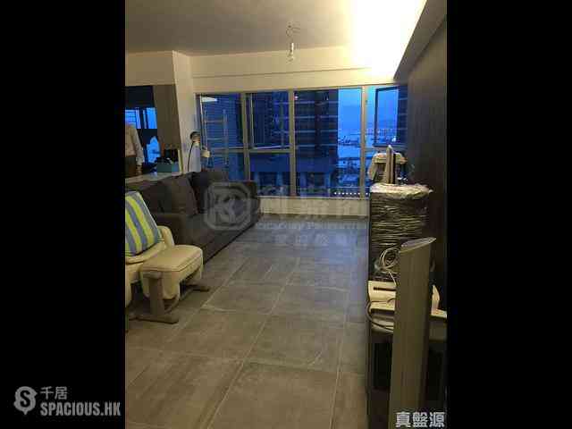 West Kowloon - The Waterfront Phase 1 Block 1 03