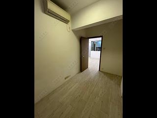 Causeway Bay - Po Wing Building Block 61-73 Lee Garden Road 06