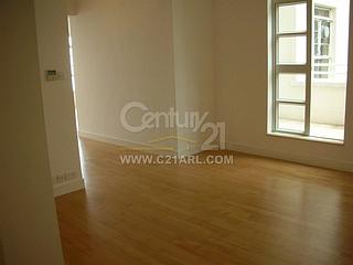 The Peak - La Hacienda Block B 05