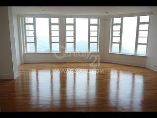The Peak - La Hacienda Block B 02