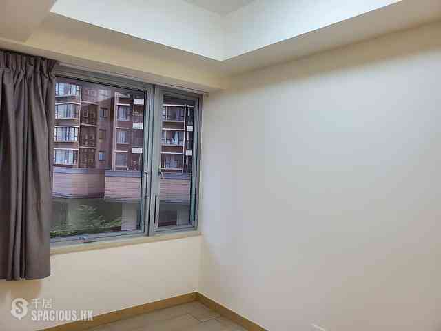 Tung Chung - Century Link Phase 1 Tower 5B 03
