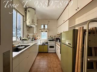 Mid Levels Central - Hollywood Heights 15