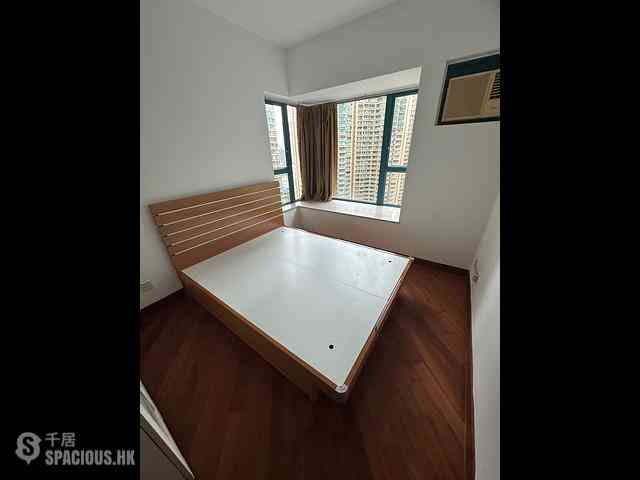 Tai Kok Tsui - The Long Beach Tower 6 03