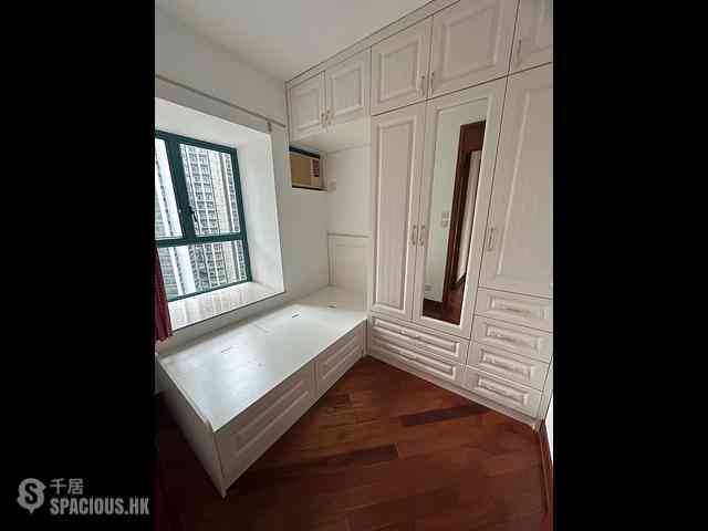 Tai Kok Tsui - The Long Beach Tower 6 04