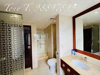 Mid Levels Central - Tregunter Block 2 12