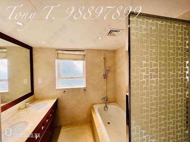 Mid Levels Central - Tregunter Block 2 13