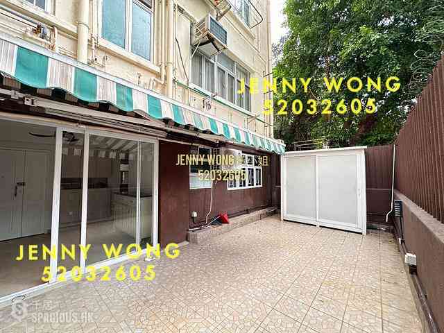 Tsim Sha Tsui - Wong Tat Wing Court 01