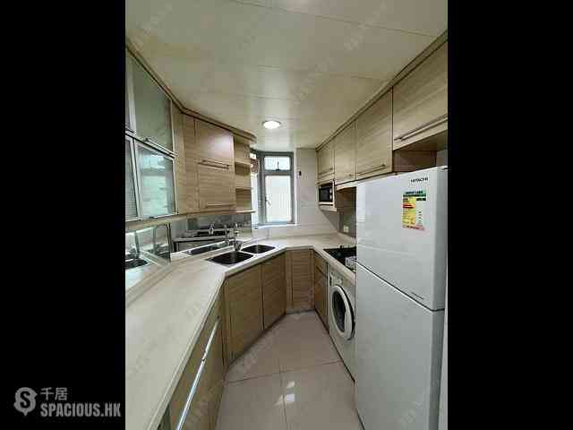 Tung Chung - Caribbean Coast Phase 4 Crystal Cove Tower 15 03