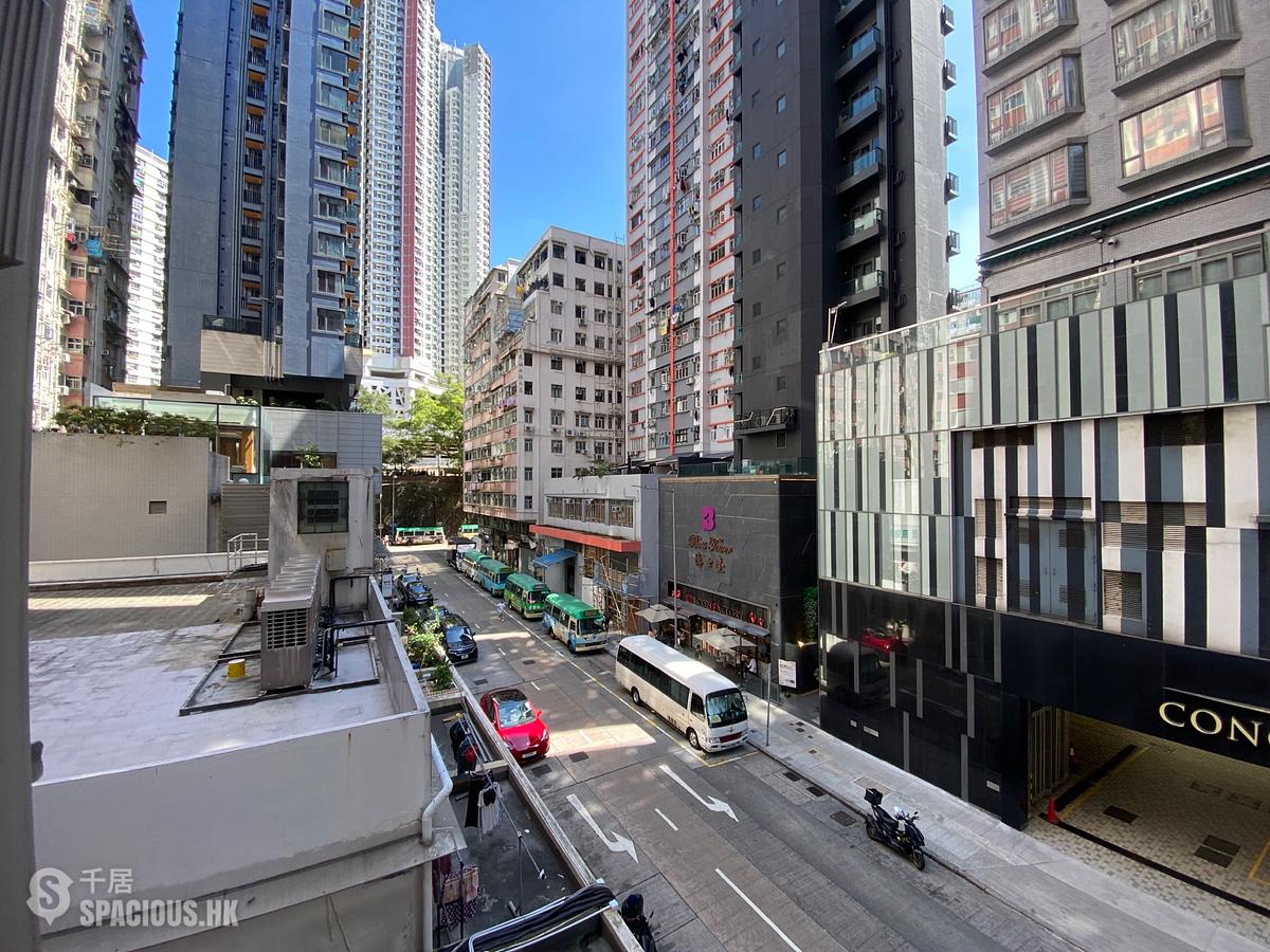 Kennedy Town - Luen Wai Apartment 01