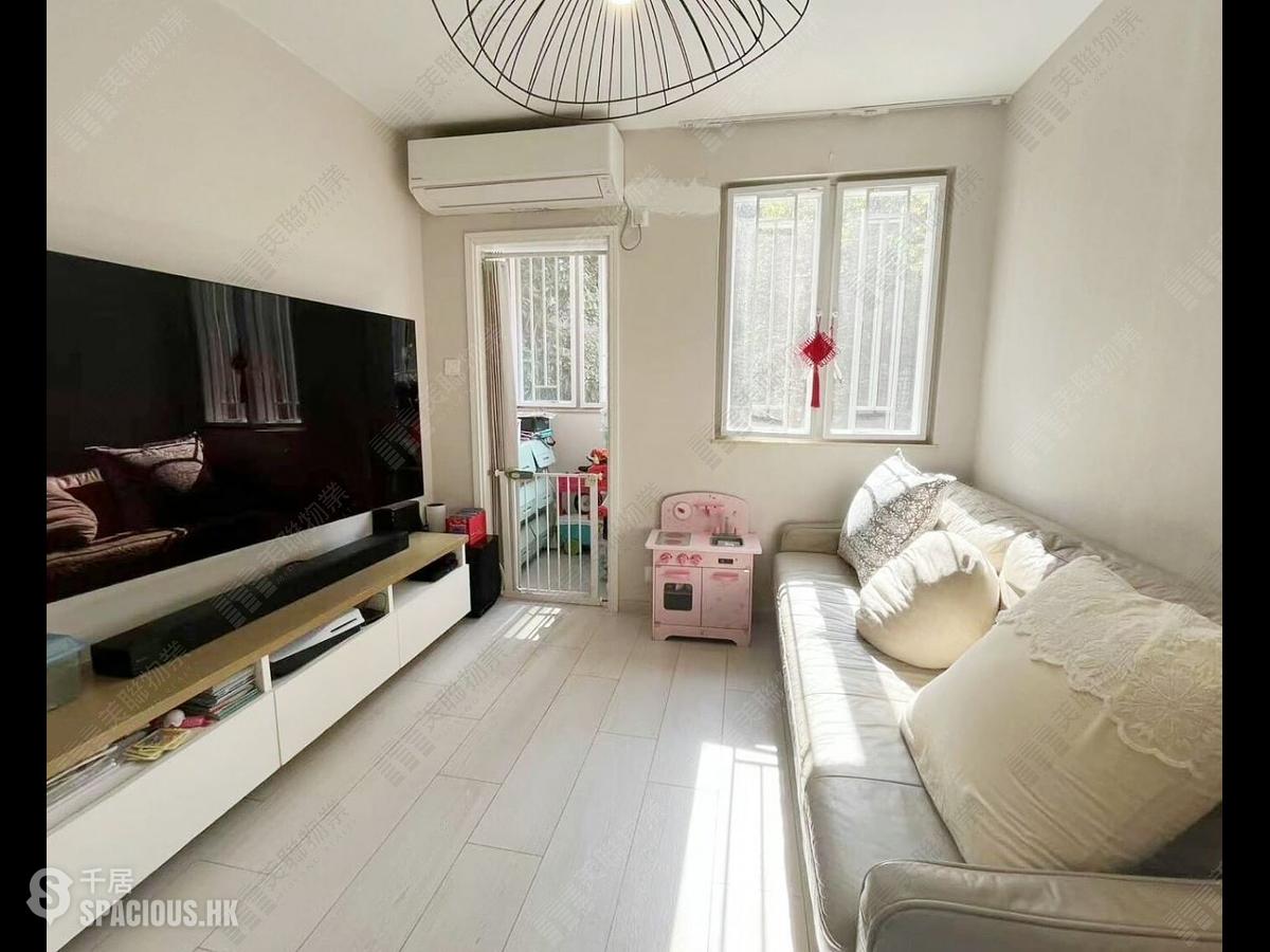 Wan Chai - Kenny Court 01