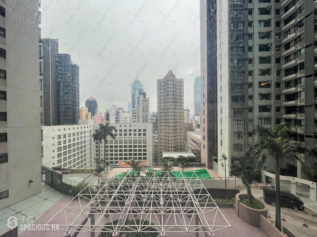Mid Levels Central - The Grand Panorama 01
