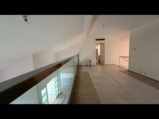 The Peak - Strawberry Hill 04