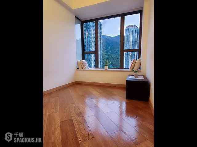 Tung Chung - The Visionary Tower 10 02