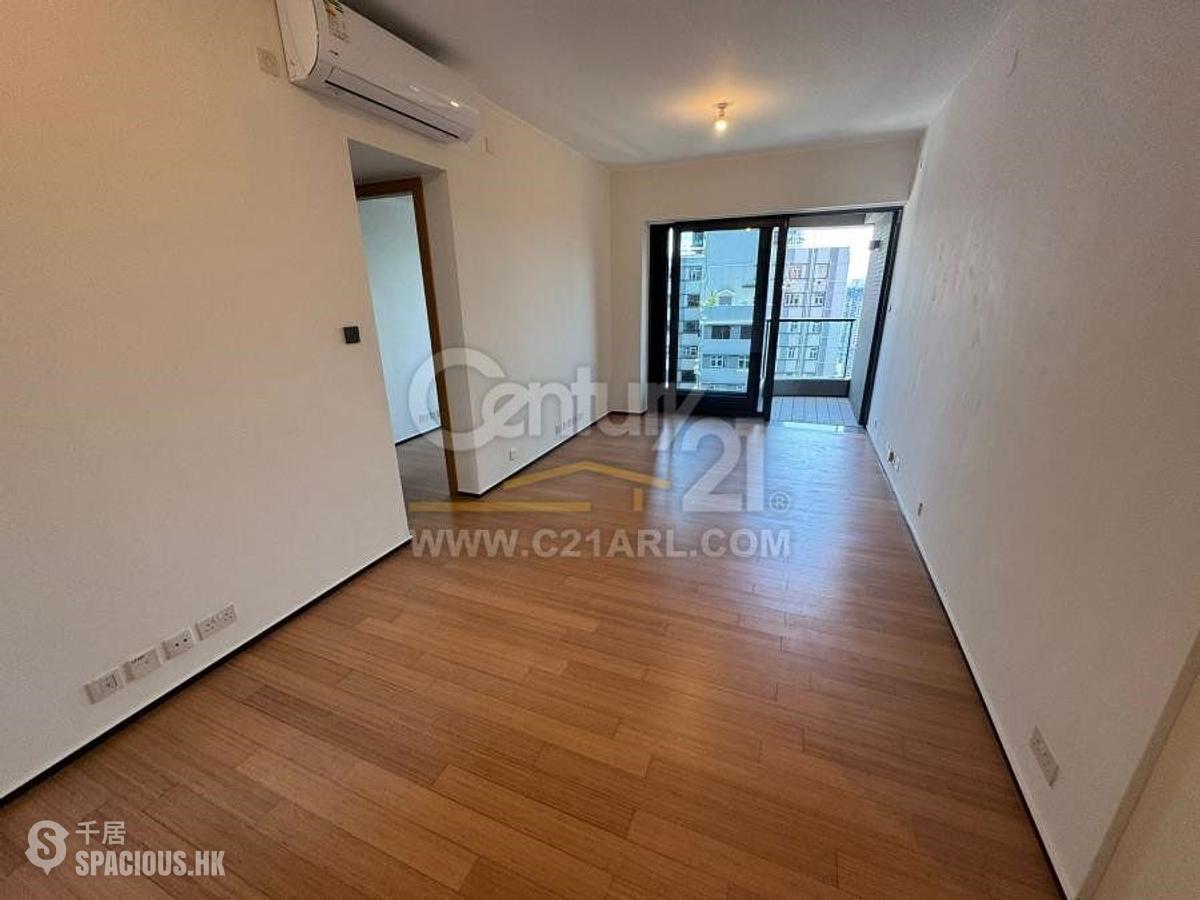 Mid Levels Central - Arezzo 01