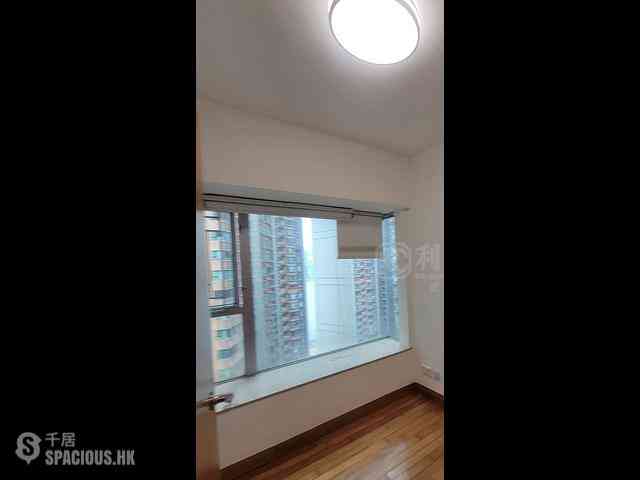 West Kowloon - The Waterfront Phase 1 Block 2 03