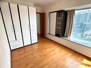 Tung Chung - Seaview Crescent 08