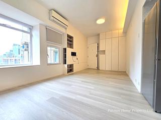 Wan Chai - Manrich Court 02