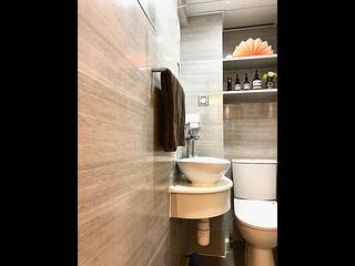 Sheung Wan - 70-72, Jervois Street 11