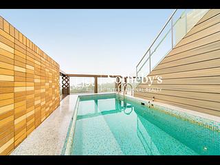 Shau Kei Wan - Island Garden 05