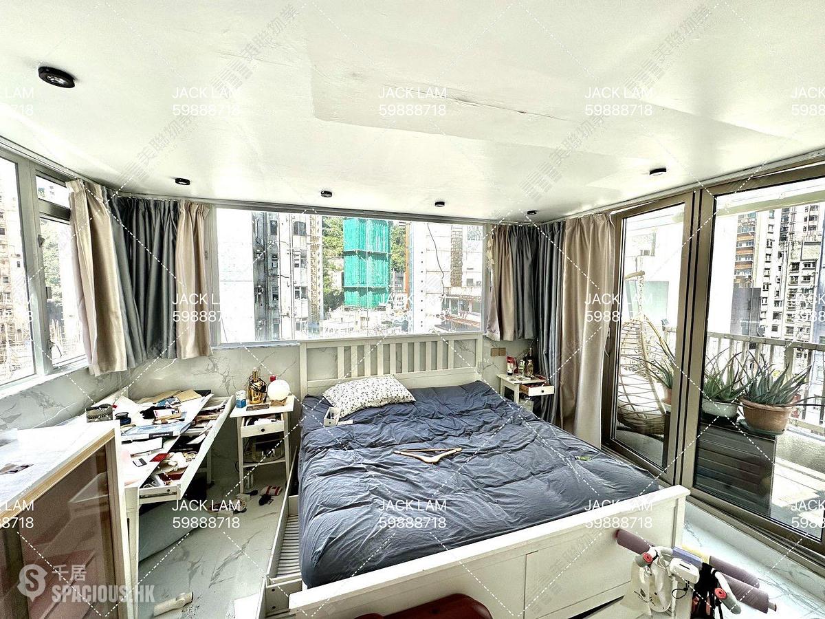 Happy Valley - 16-22, King Kwong Street 01