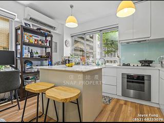 Mid Levels Central - Ying Fai Court 03