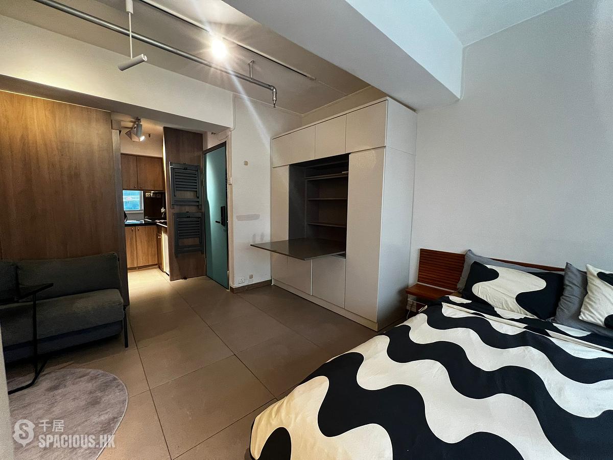 Sheung Wan - CM+ 01