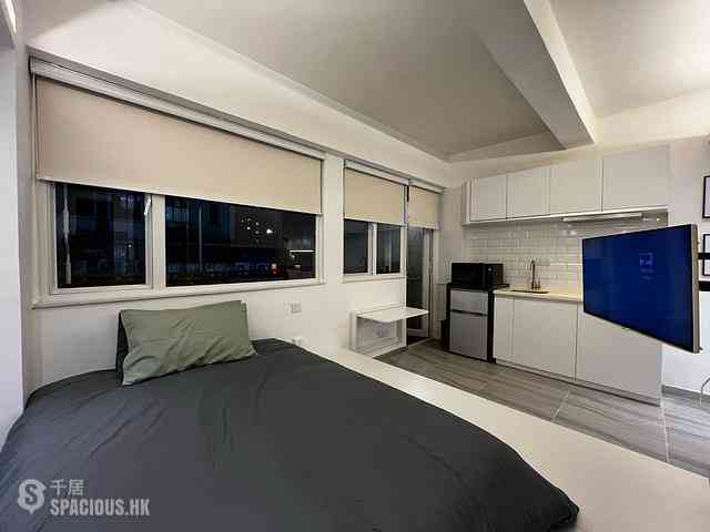Sai Ying Pun - 246, Queen's Road West 08