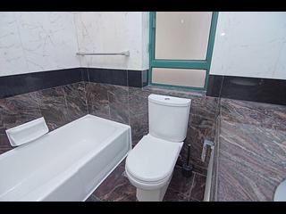 Mid Levels Central - Hillsborough Court 03