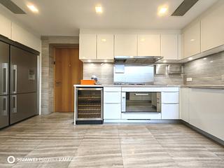 Happy Valley - Winfield Building 05